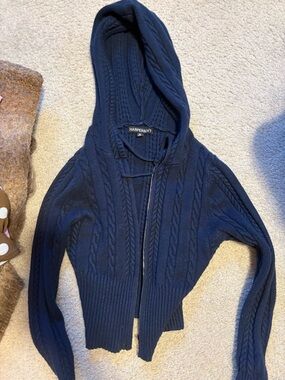 Navy Cable-Knit Hooded Zip Sweater